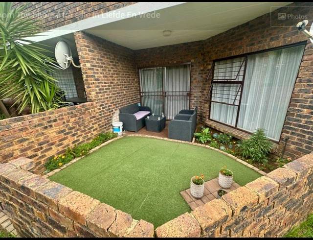2 BEDROOM TOWNHOUSE FOR SALE IN LIEFDE EN VREDE